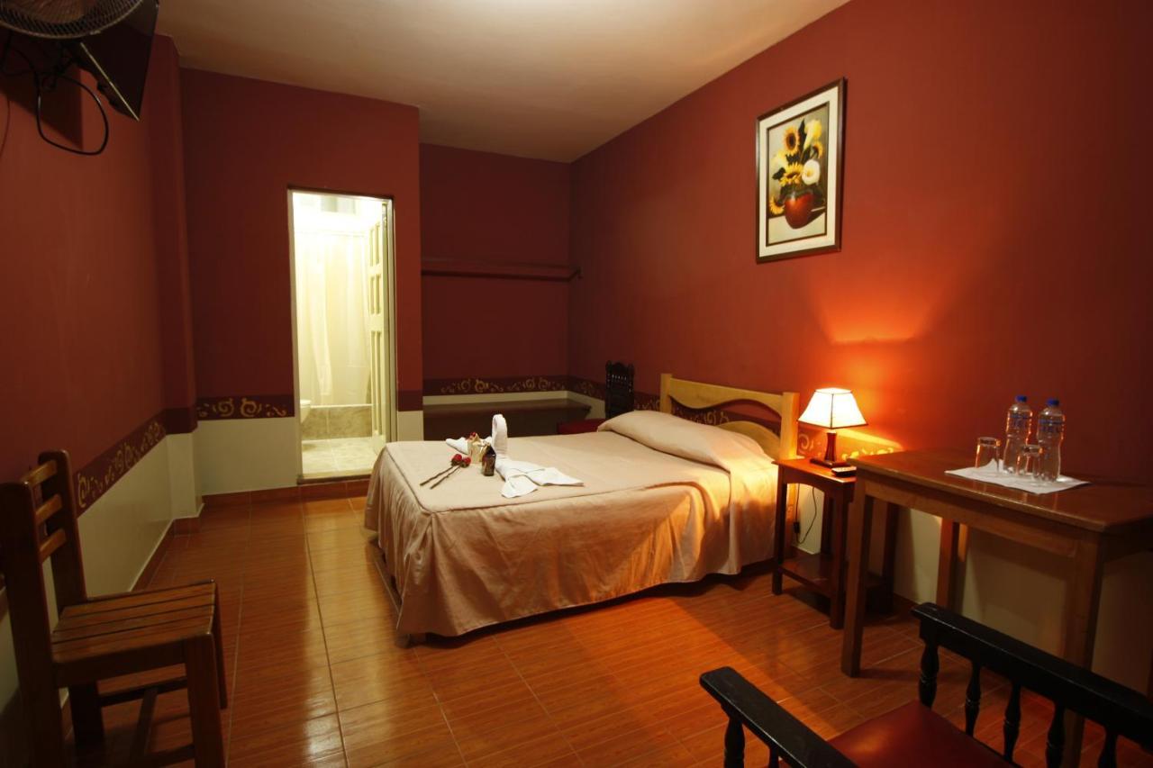 Hotel Colonial Trujillo Exteriér fotografie