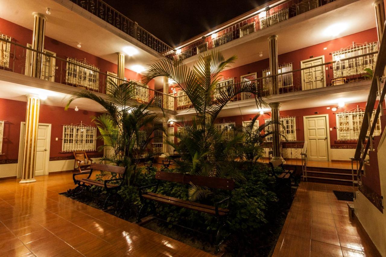 Hotel Colonial Trujillo Exteriér fotografie