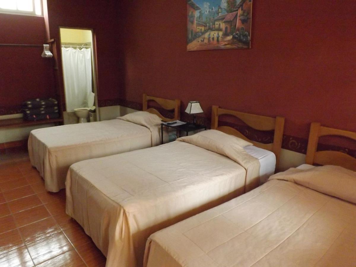 Hotel Colonial Trujillo Exteriér fotografie
